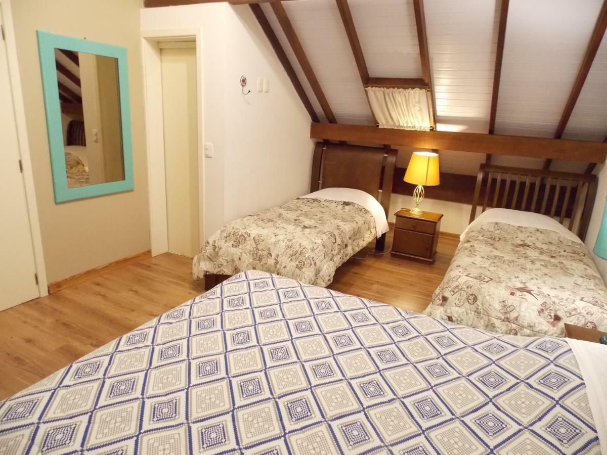 Triplex 3 Suites Em Канела Екстериор снимка